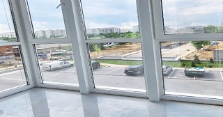 Панорамное остекление балкона Вятские Поляны цена от 11 тыс. руб. м/п.